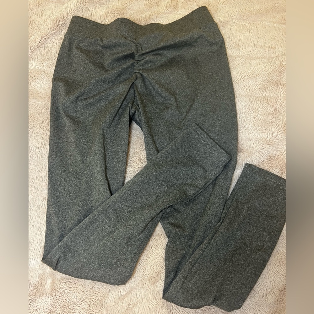 Butt scrunch V-waist crossover leggings